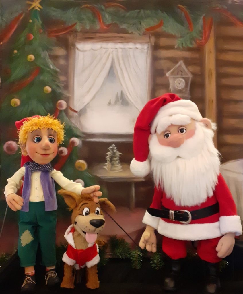 Wichtel Jimmi und der Weihnachtsmann wollen Weihnachten retten. Foto: Bernd Sperlich