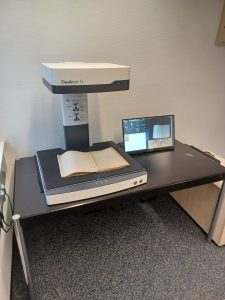 Scanner zur Herstellung von Digitalisaten. Mit Klick aufs Bild geht´s zum ganzen Artikel