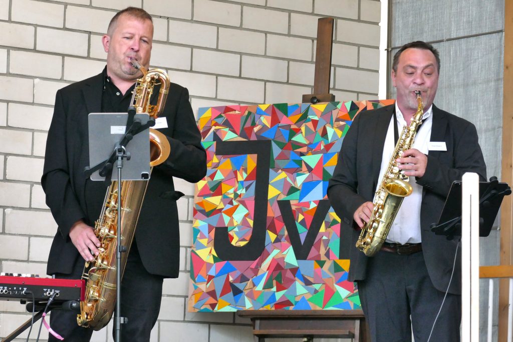 Frank Schröter und Sergej Weigand  mit Saxophonen