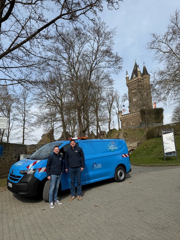 Stadtwerke setzen mit dem neuen VW-Bus auf Elektromobilität. Mit Klick aufs Bild geht´s zum ganzen Artikel.