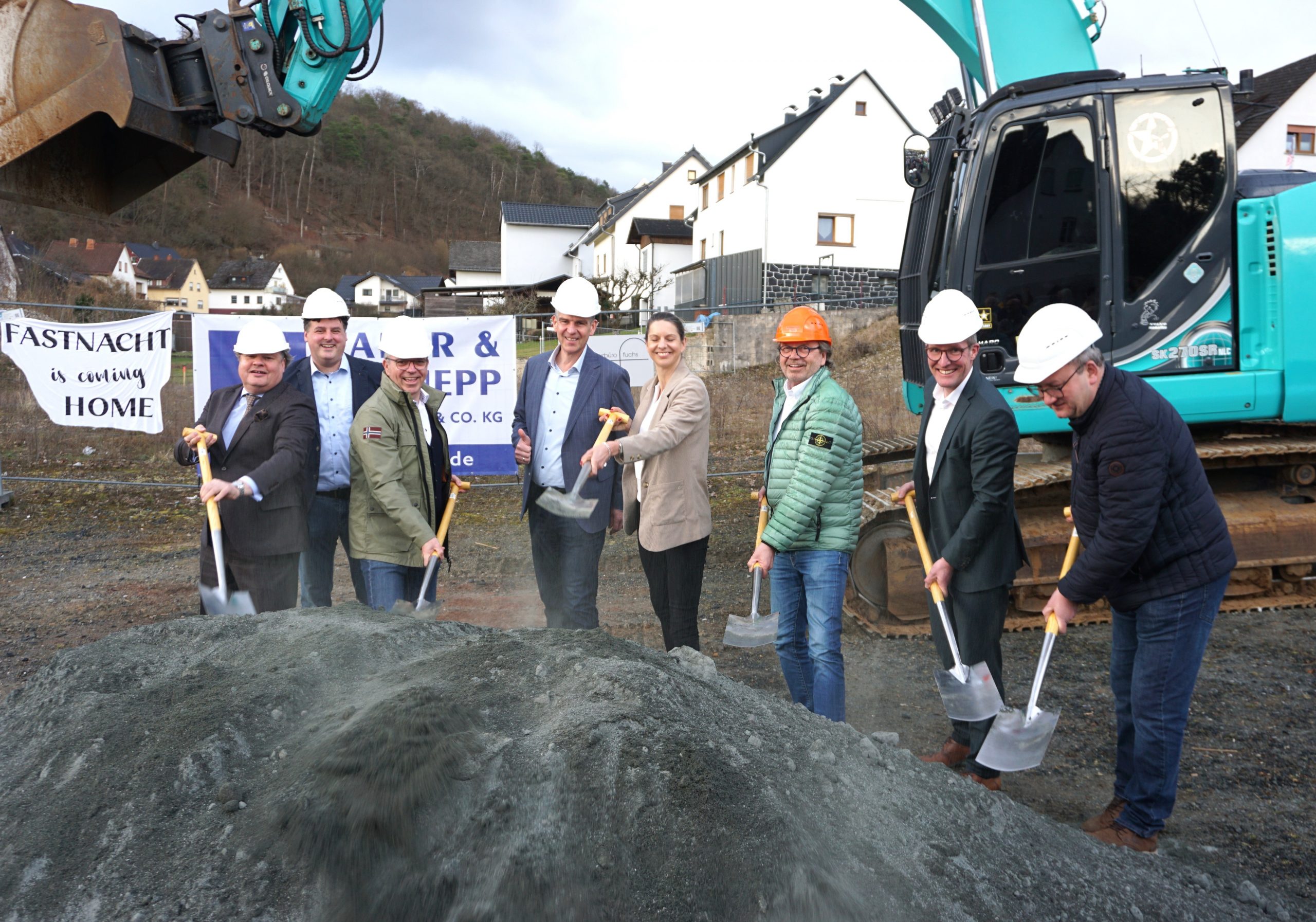 Spatenstich für den Neubau der Glück-Auf-Halle in Oberscheld