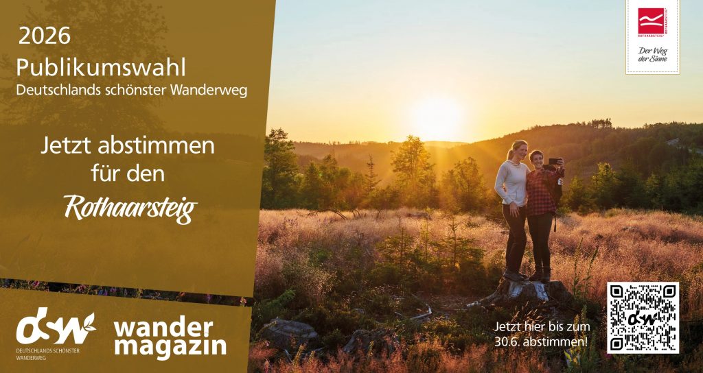 Wanderer unterwegs auf dem Rothaarsteig. Der „Weg der Sinne“ ist jetzt bei der Wahl zu „Deutschlands schönstem Wanderweg“ nominiert.